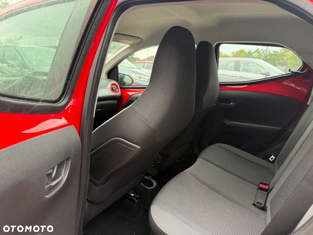 Toyota Aygo x-cite - 14