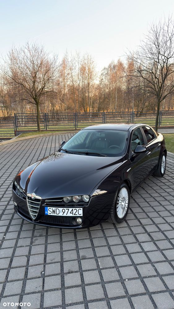 Alfa Romeo 159 1.9 JTDM 8V DPF Distinctive - 1