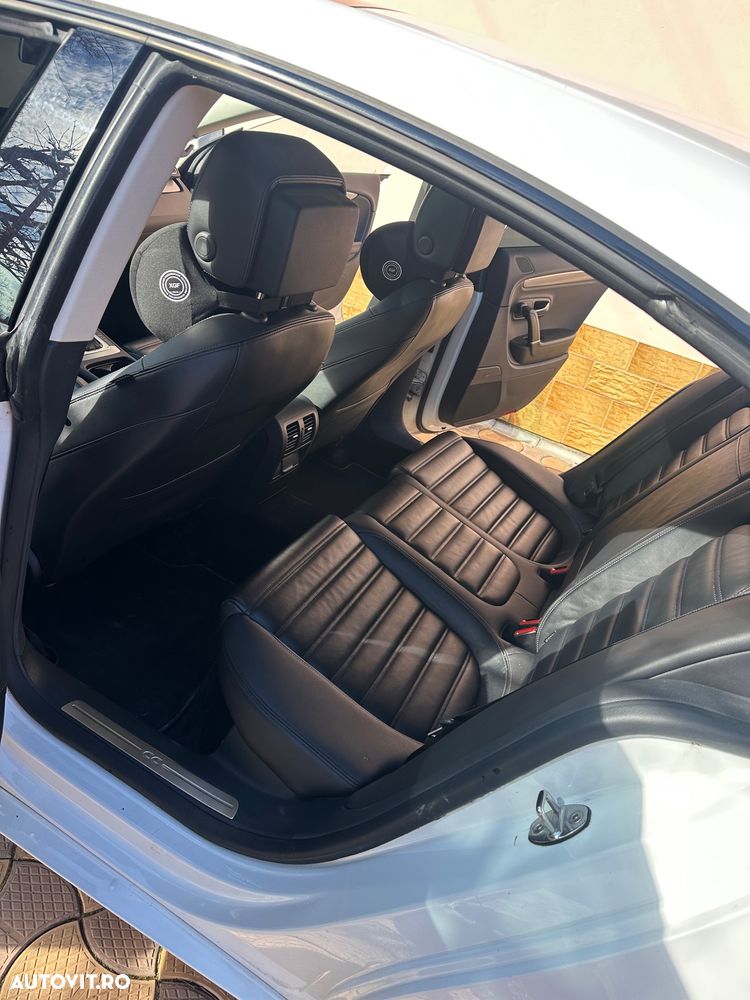 Volkswagen Passat CC - 23