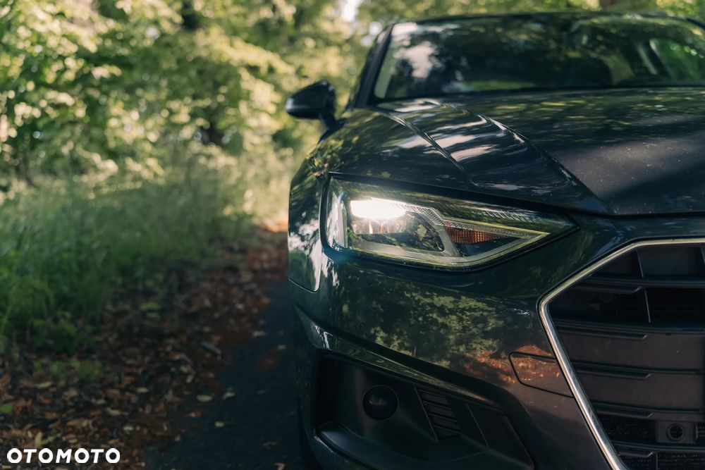 Audi A4 Avant 30 TDI S tronic - 6