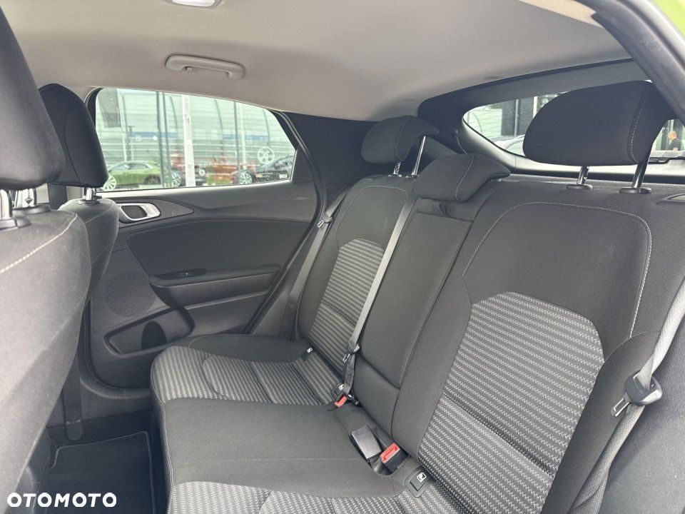 Kia XCeed - 14