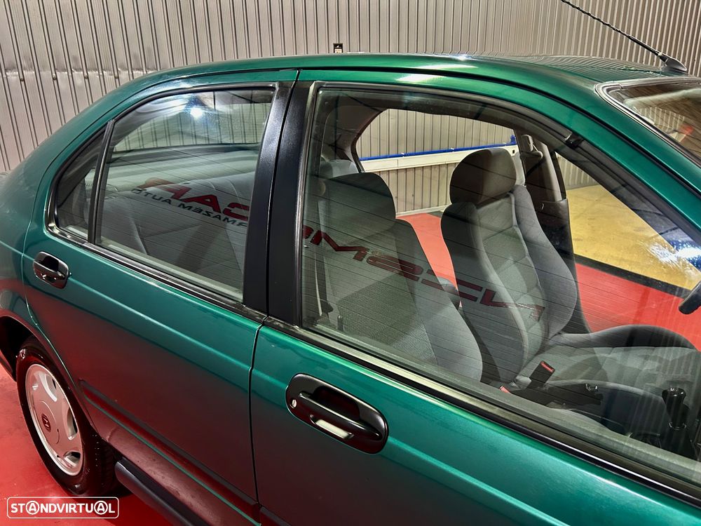 Honda Civic 1.4i - 32