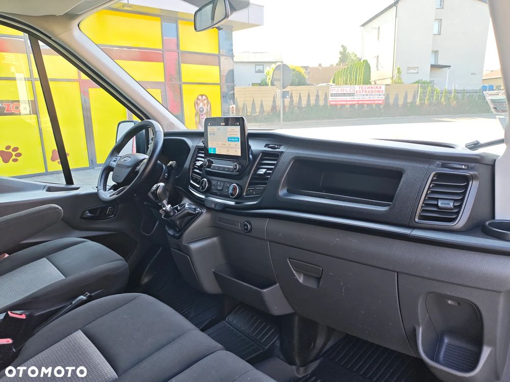 Ford Transit - 28