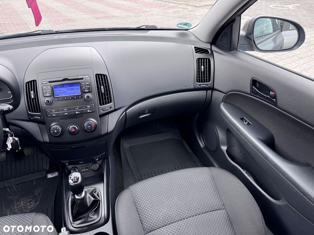 Hyundai i30 1.4 Comfort - 27