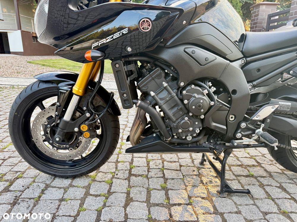 Yamaha FZ8 - 10