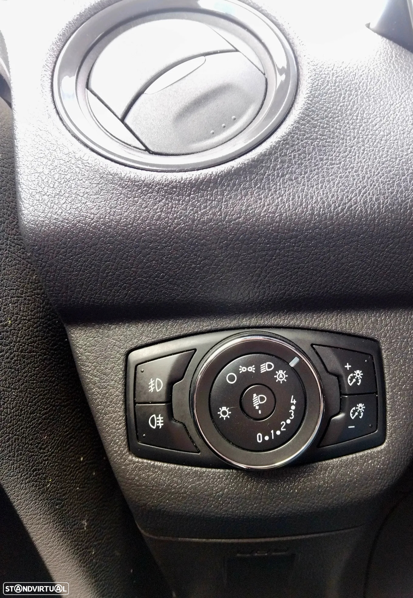 Ford Tourneo Courier 1.0 EcoBoost Titanium - 12