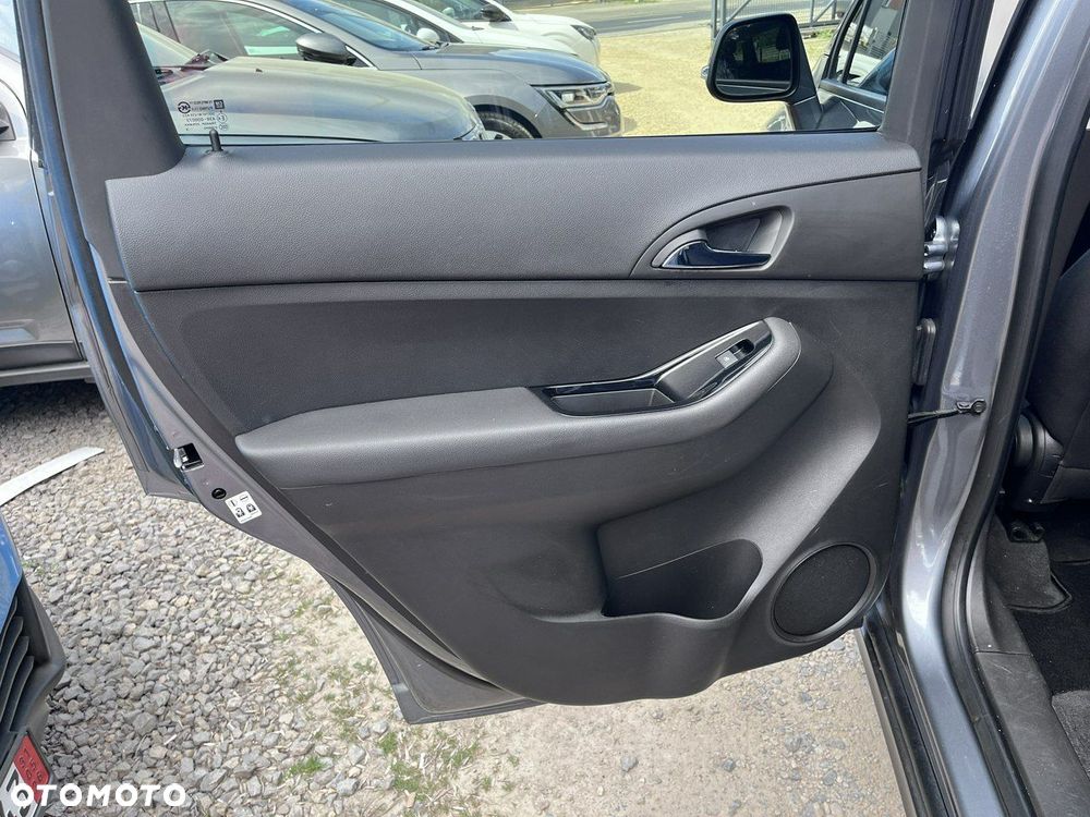 Chevrolet Orlando - 30