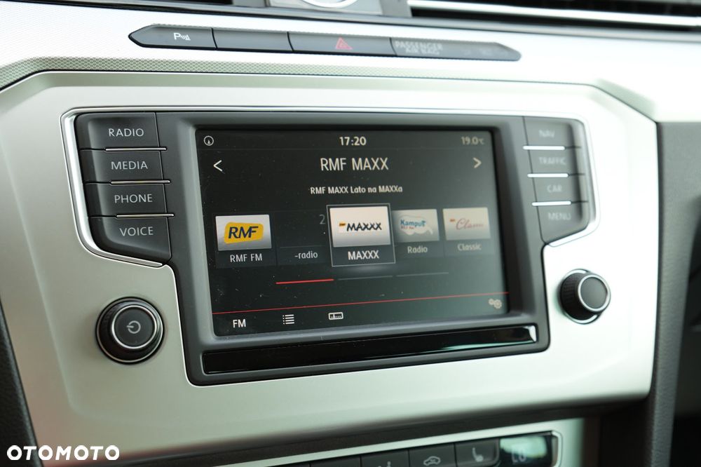 Volkswagen Passat 2.0 TDI BMT Highline DSG7 - 10