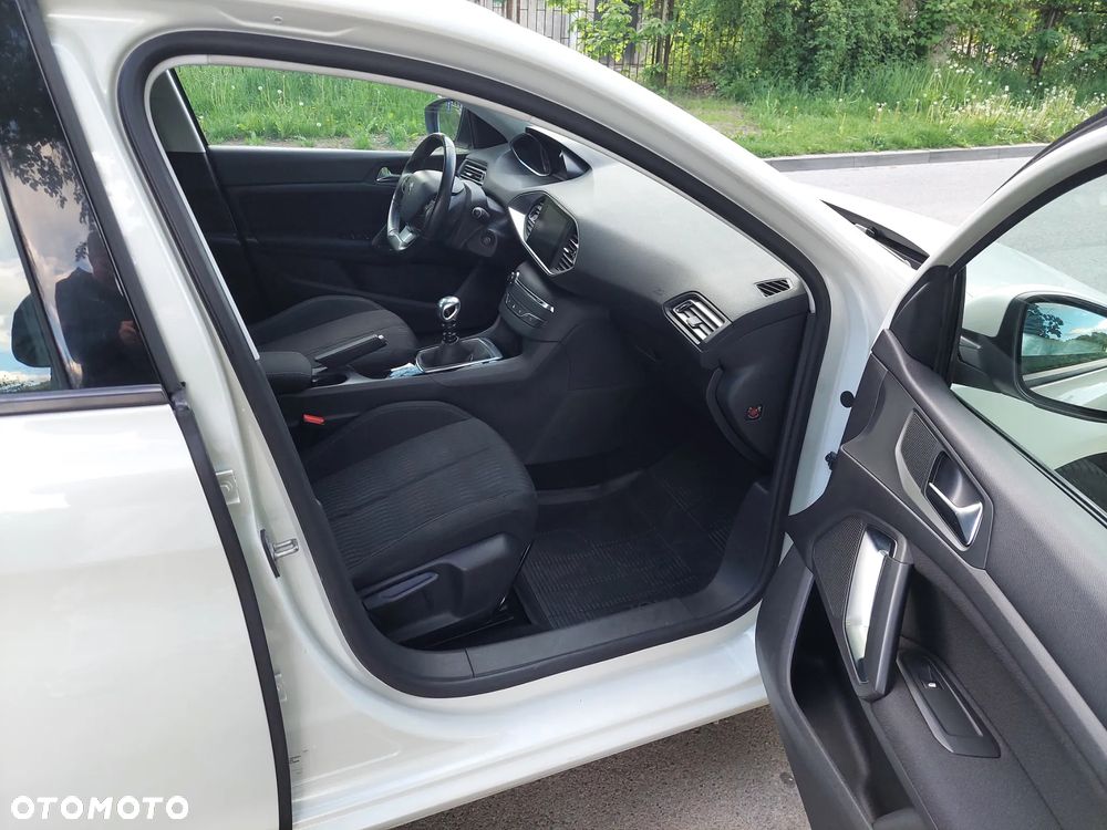 Peugeot 308 1.6 THP Allure - 15