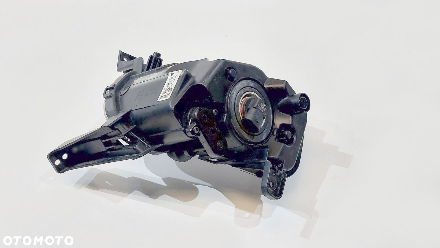 HALOGEN PRAWY KIA CEED III 18r 92202J7000 - 3