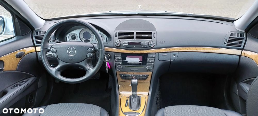 Mercedes-Benz Klasa E - 34