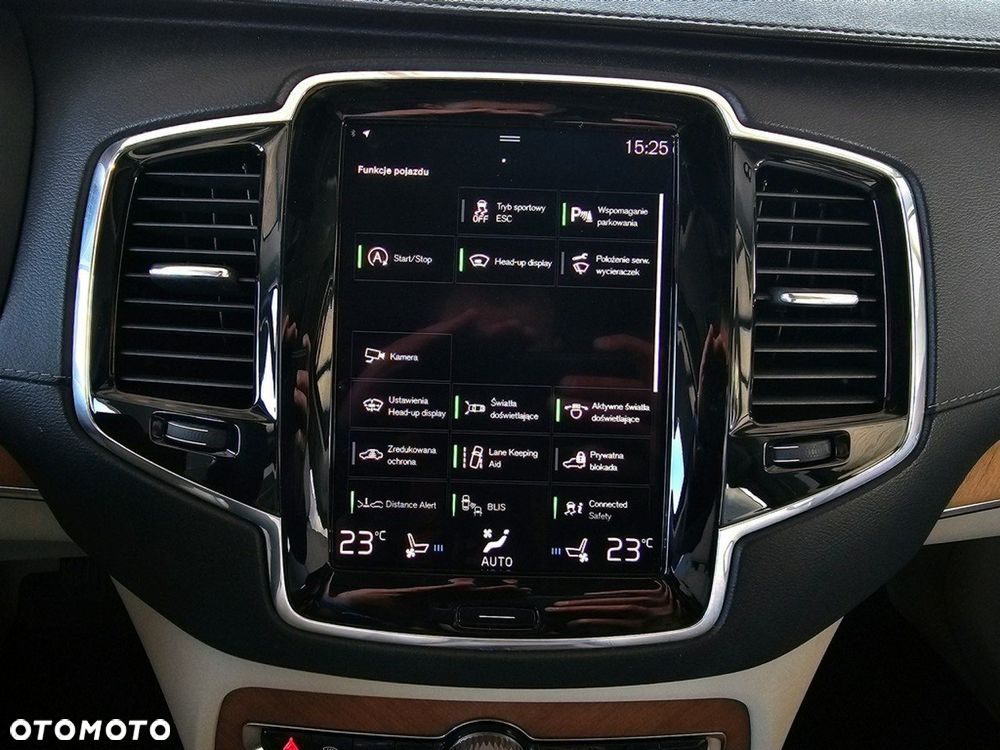 Volvo XC 90 - 35