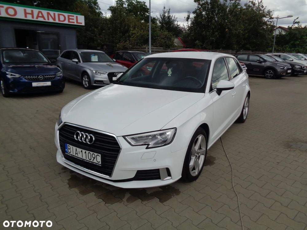 Audi A3 Sportback - 2