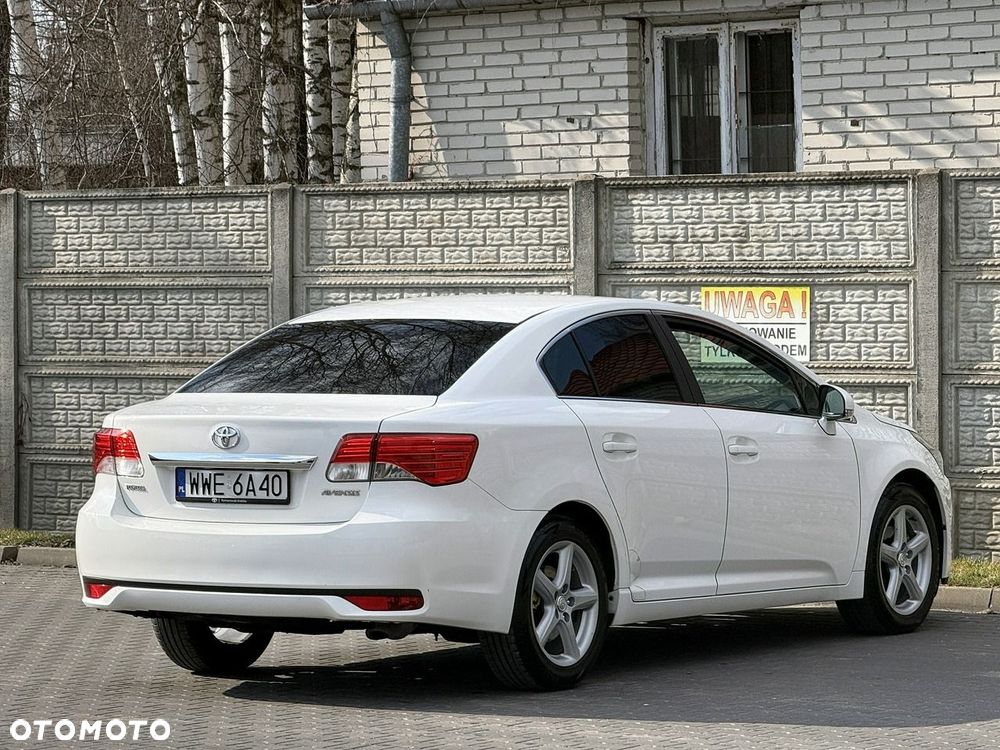 Toyota Avensis 2.0 D-4D Active - 28