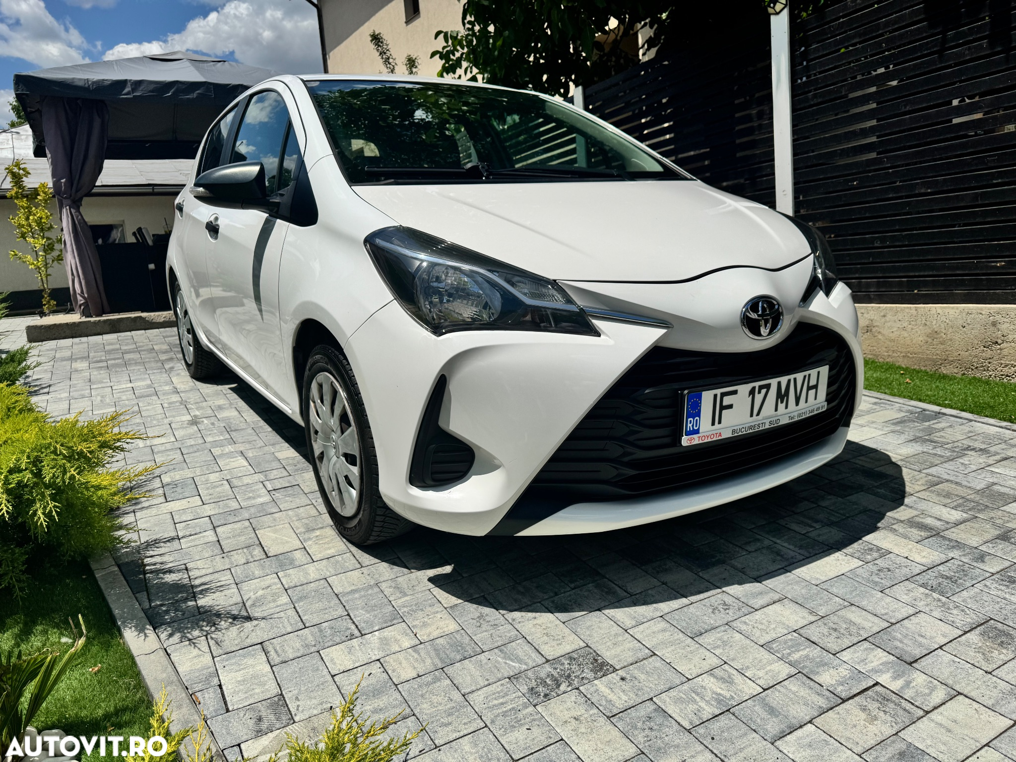 Toyota Yaris - 2
