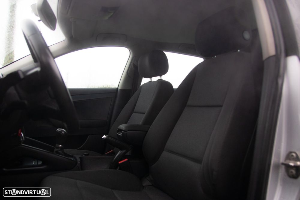 Audi A3 Sportback 1.6 TDI Attraction - 34