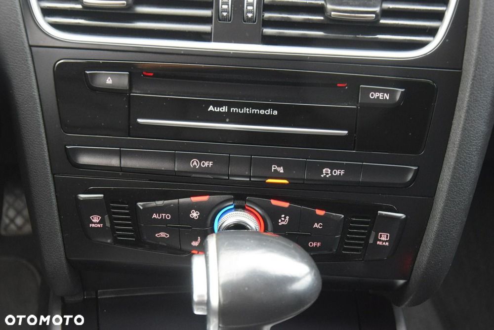 Audi A4 Avant 2.0 TDI Quattro S tronic - 33