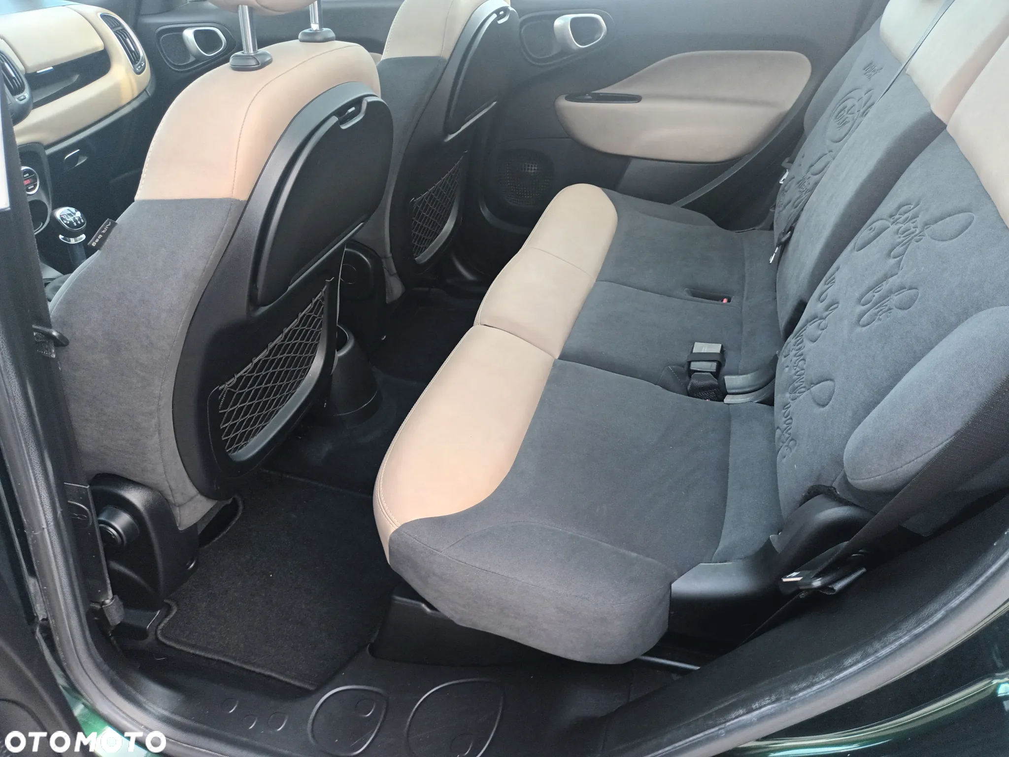 Fiat 500L 1.4 T-Jet 16V Lounge - 23