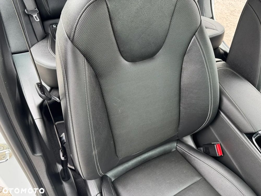 Opel Insignia - 32