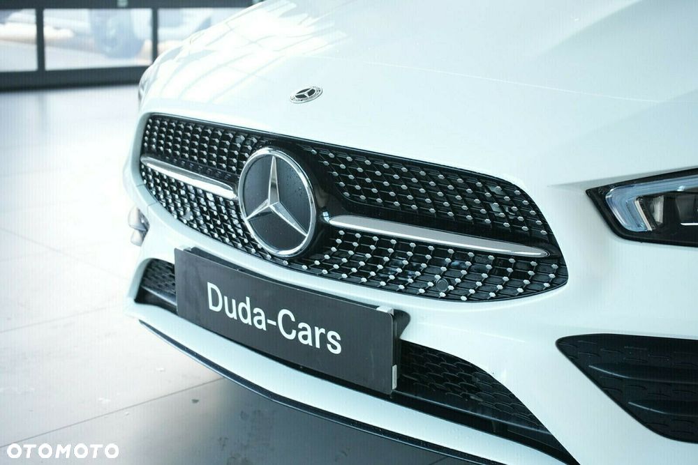 Mercedes-Benz CLA 200 Progressive 7G-DCT - 23