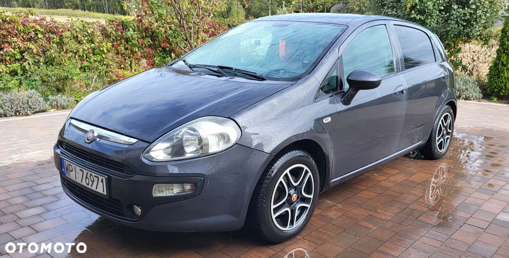 Fiat Punto Evo 1.4 8V Estiva Blue&Me - 11