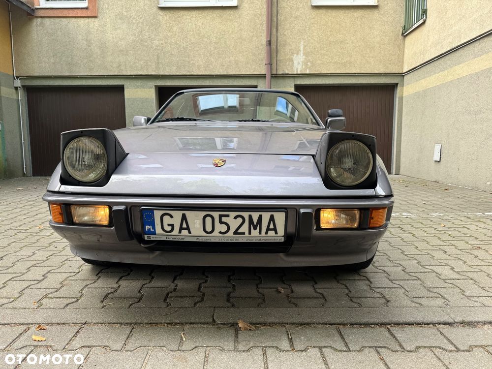 Porsche 924 Standard - 1