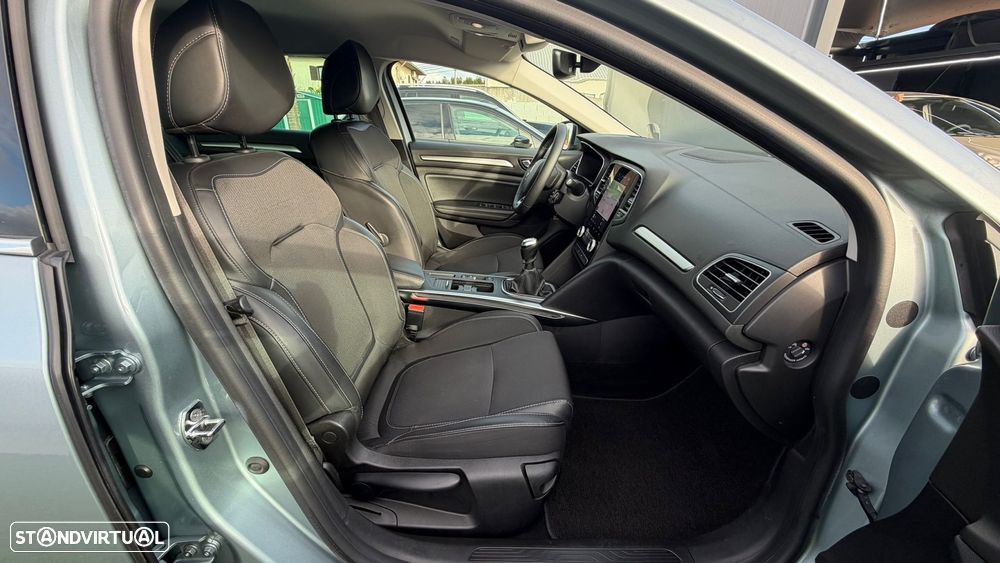 Renault Mégane Sport Tourer 1.5 Blue dCi Intens - 19