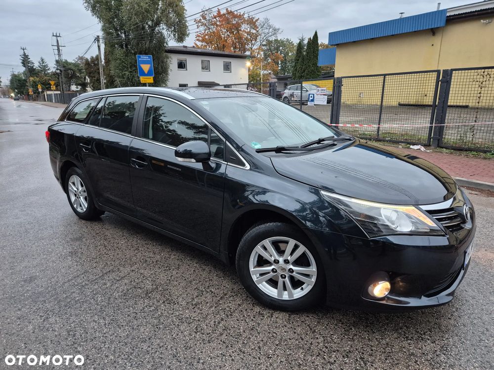 Toyota Avensis 1.8 Luna - 14