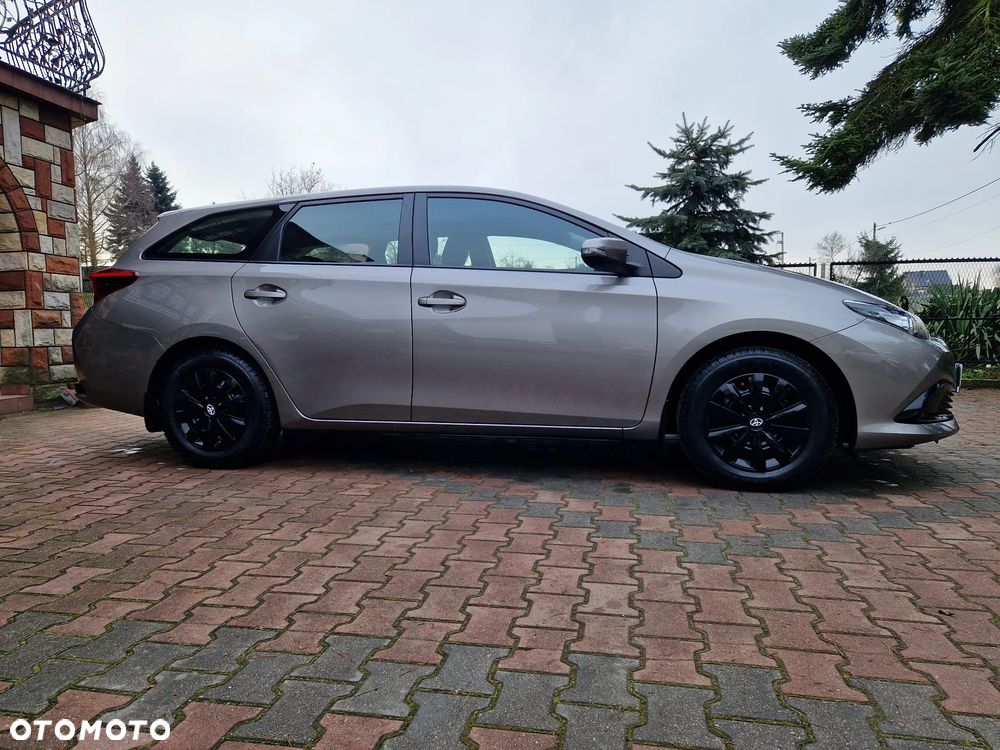 Toyota Auris 1.6 Active - 6