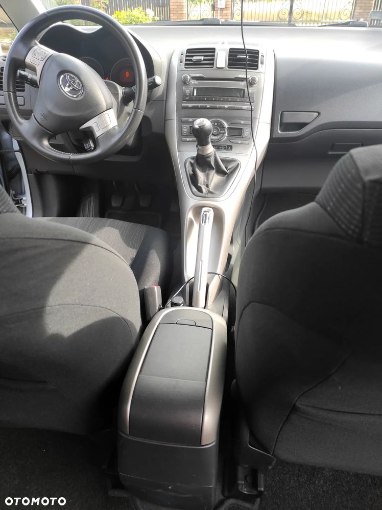 Toyota Auris 1.6 VVT-i Luna - 15