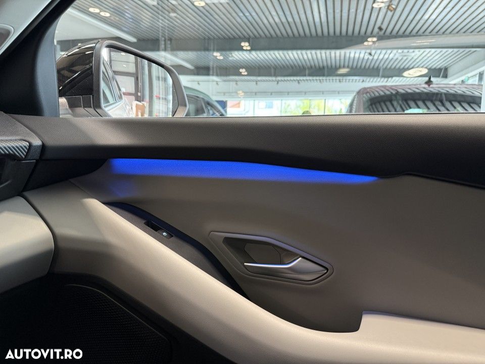 Ford Explorer - 36