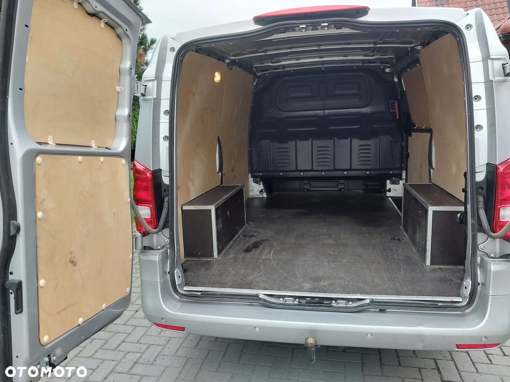 Mercedes-Benz Vito - 22