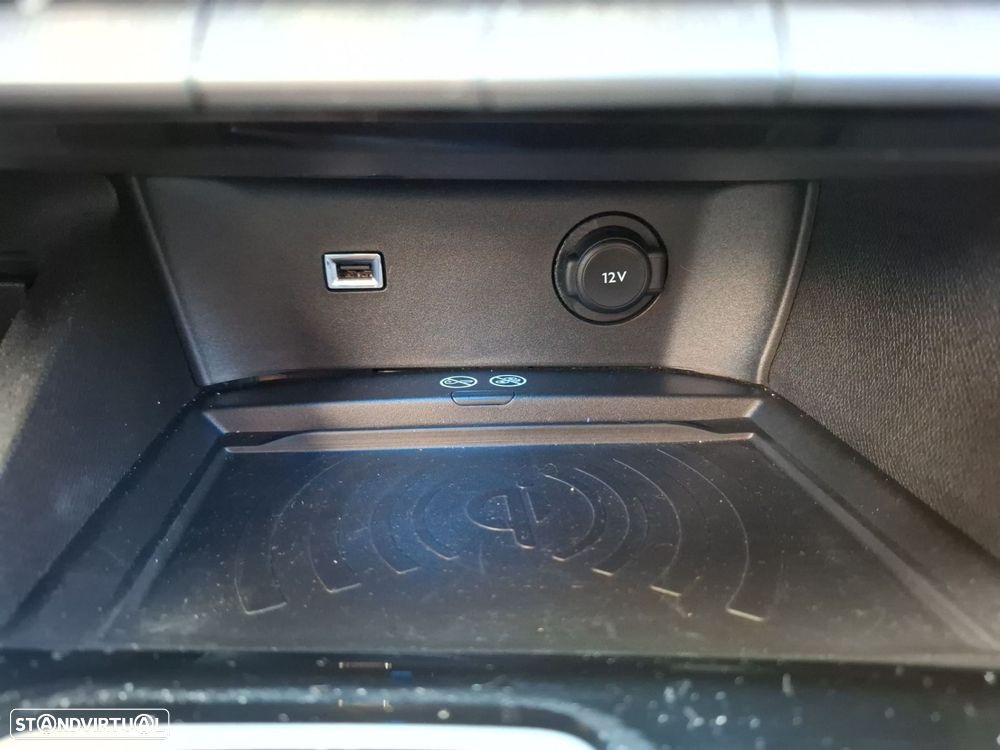 Peugeot 3008 1.5 BlueHDi GT EAT8 - 21