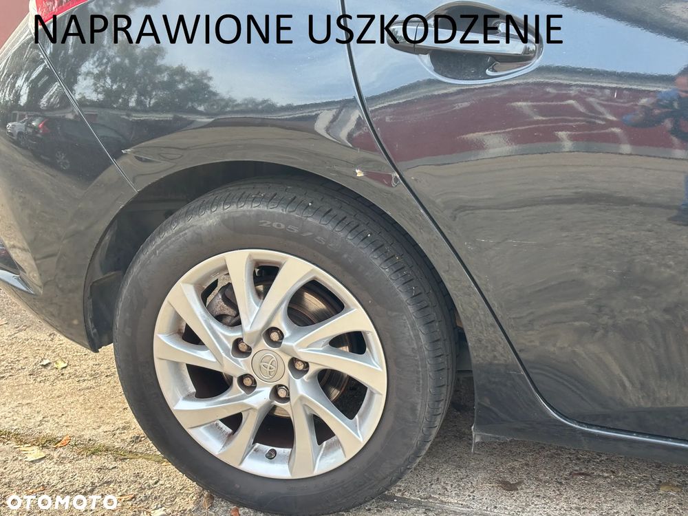 Toyota Auris 1.8 HSD Luna - 24
