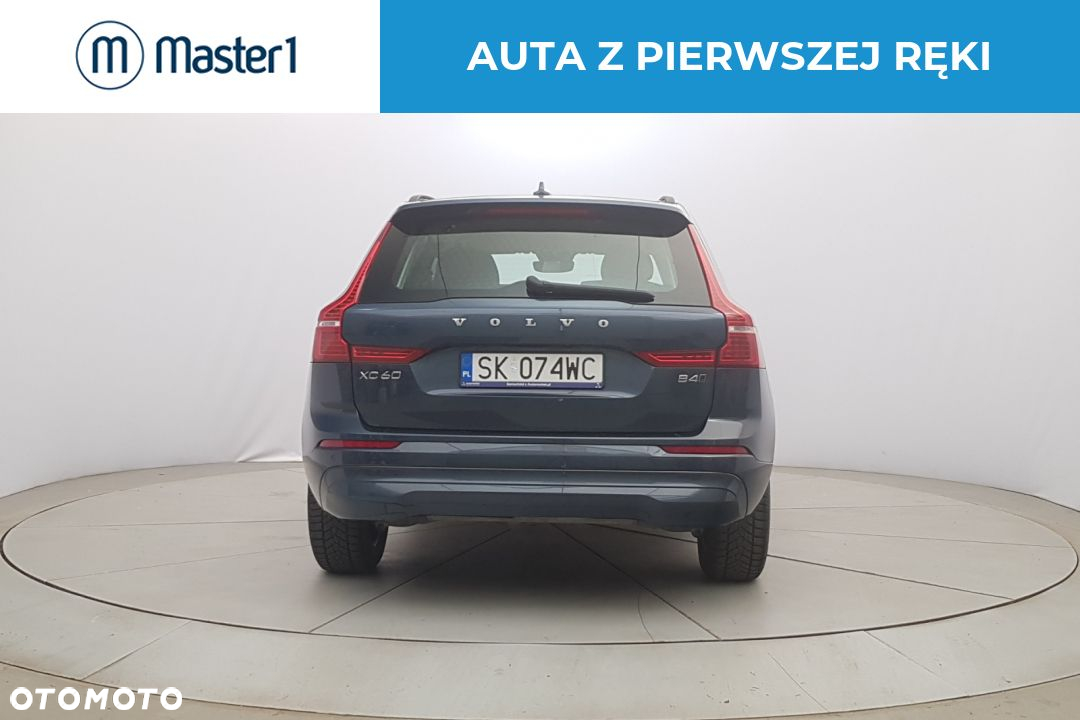 Volvo XC 60 B4 D AWD Momentum Pro - 6