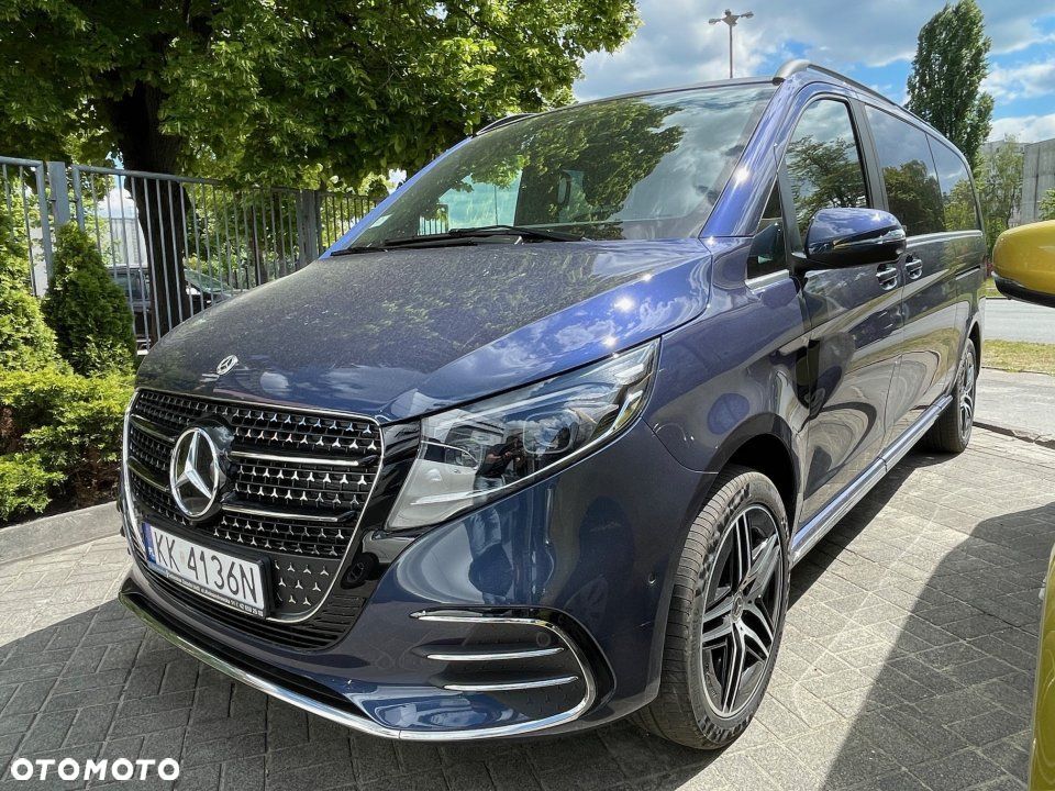 Mercedes-Benz V  FL OM654 - 1