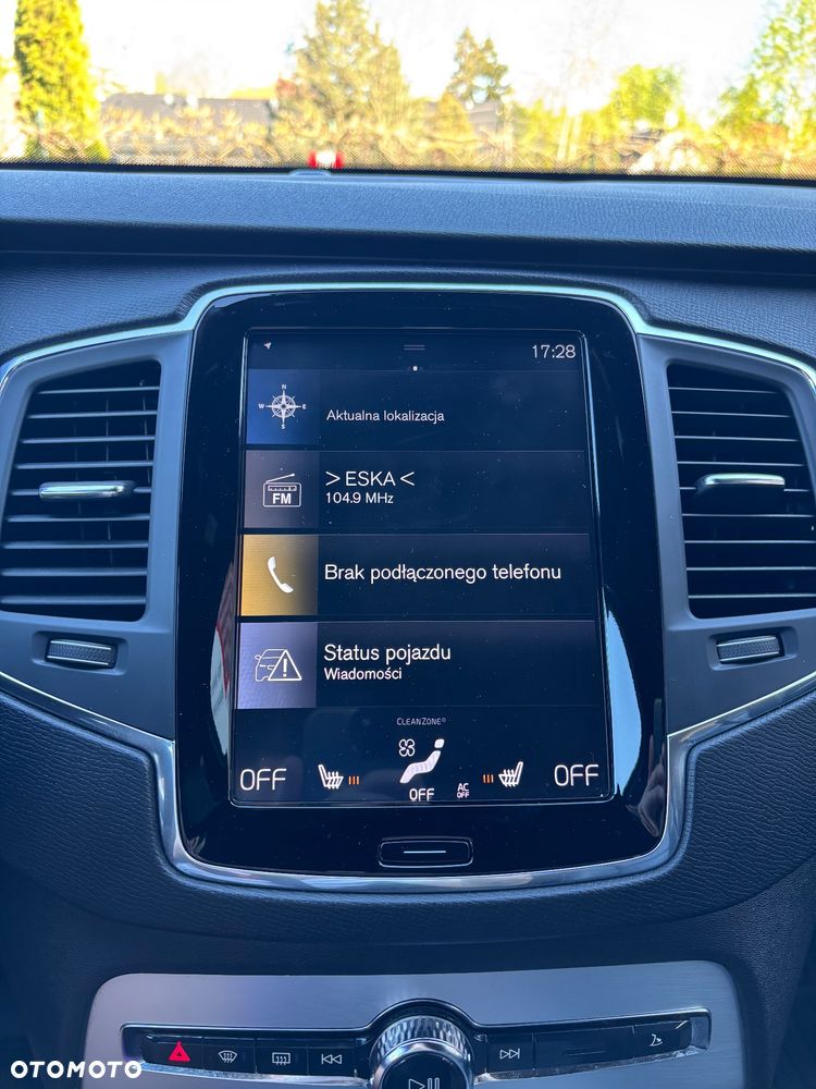 Volvo XC 90 D5 AWD Momentum - 26