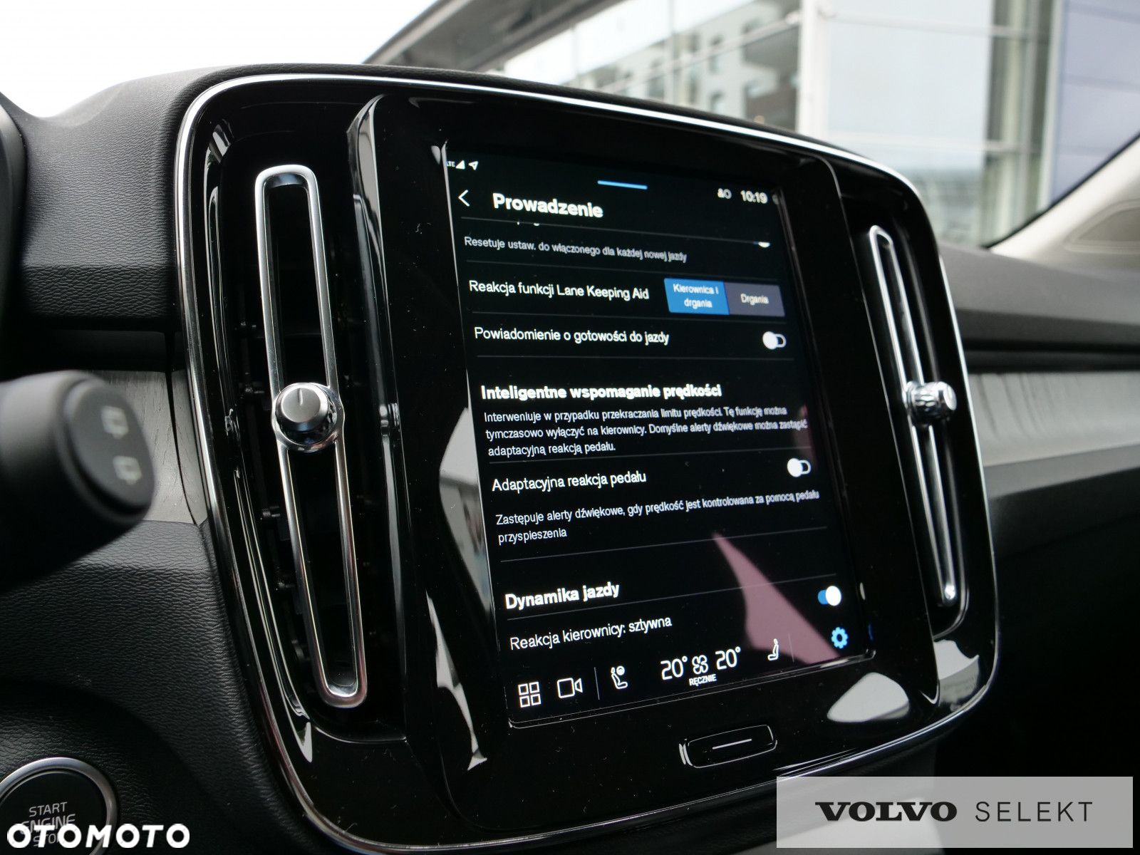 Volvo XC 40 - 25
