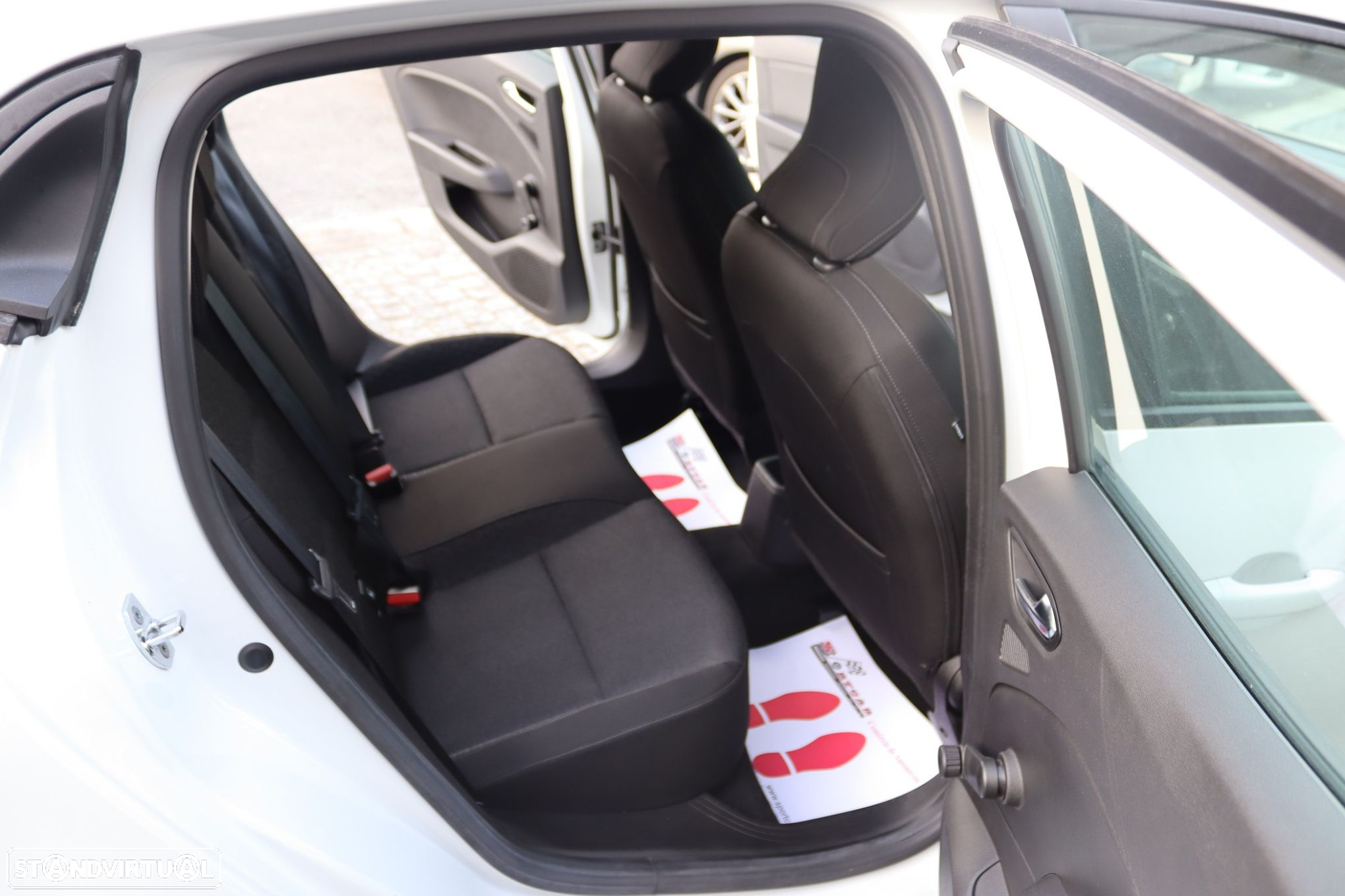 Renault Clio 1.0 TCe Limited - 24