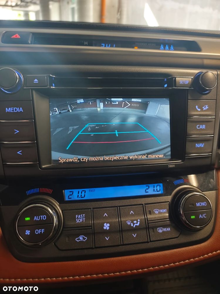 Toyota RAV4 2.0 D-4D Prestige - 19