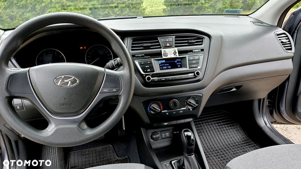 Hyundai i20 1.4 Classic + - 11