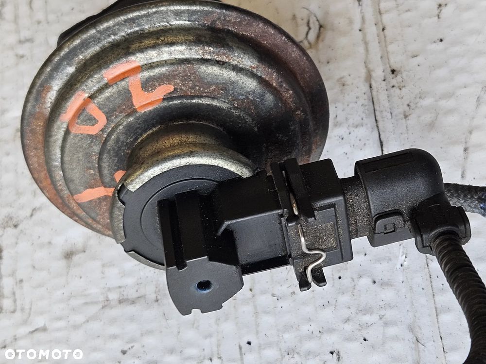 BMW E87 1 118D E90 2.0 D 2.0D zawór EGR spalin - 2