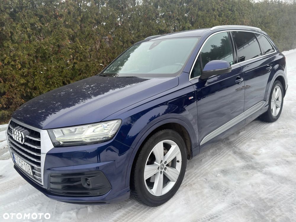 Audi Q7 - 1