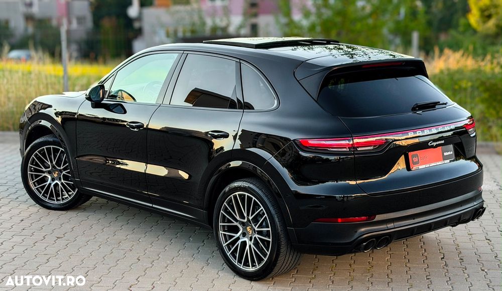 Porsche Cayenne Standard - 3