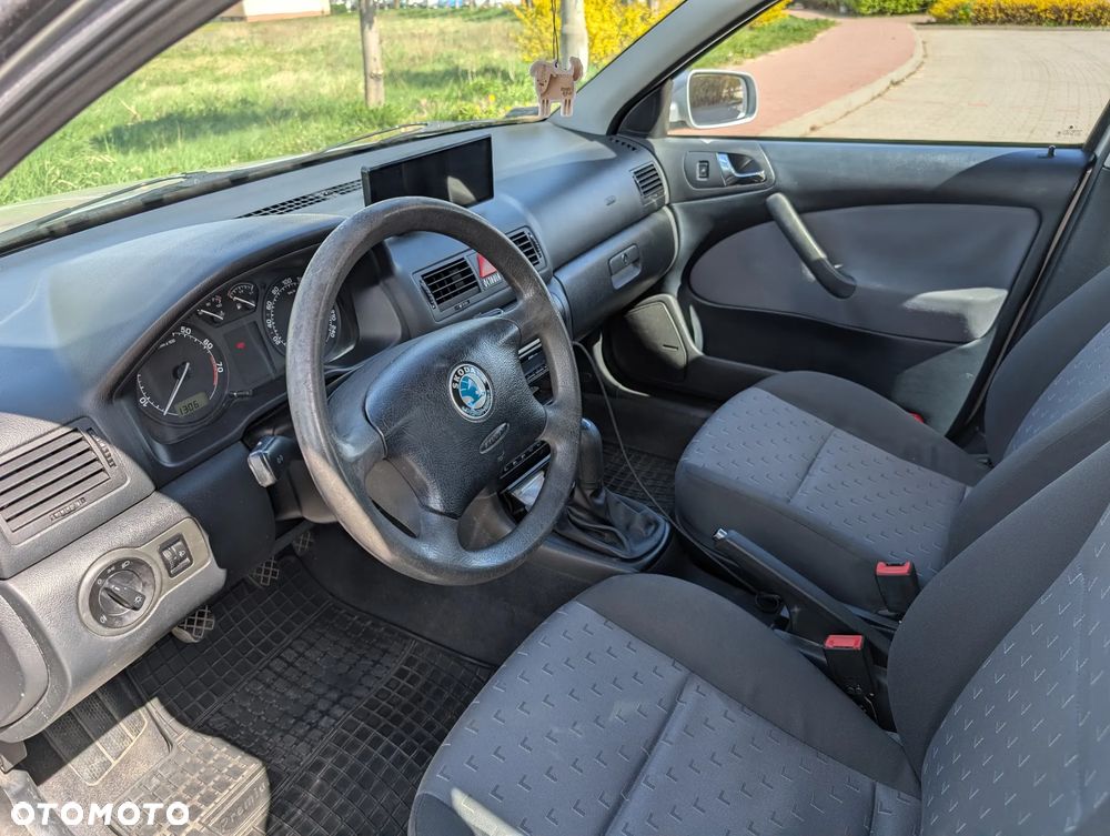 Skoda Octavia 1.6 Tour - 15