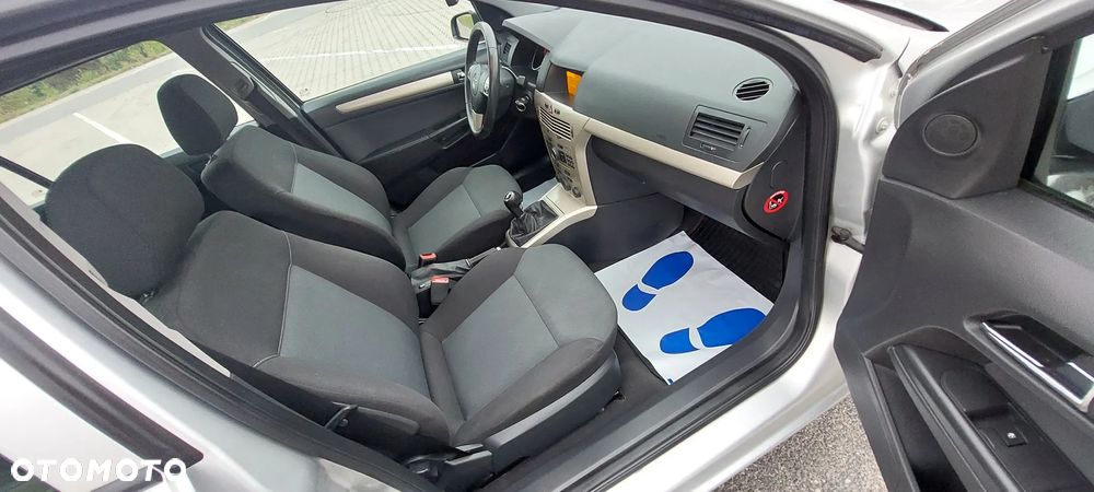 Opel Astra III 1.7 CDTI - 22
