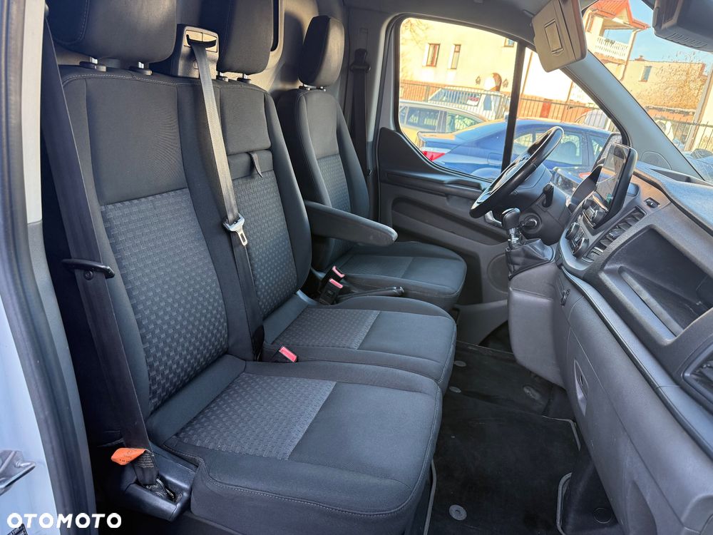 Ford Transit Custom - 21