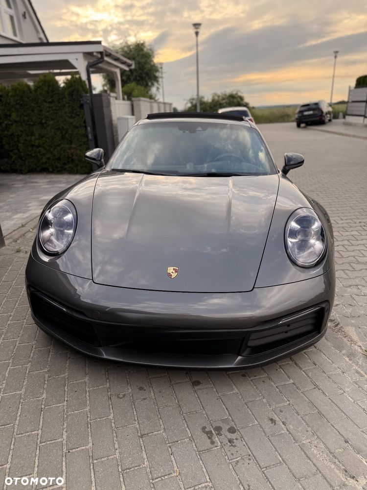 Porsche 911 Carrera 4S - 4