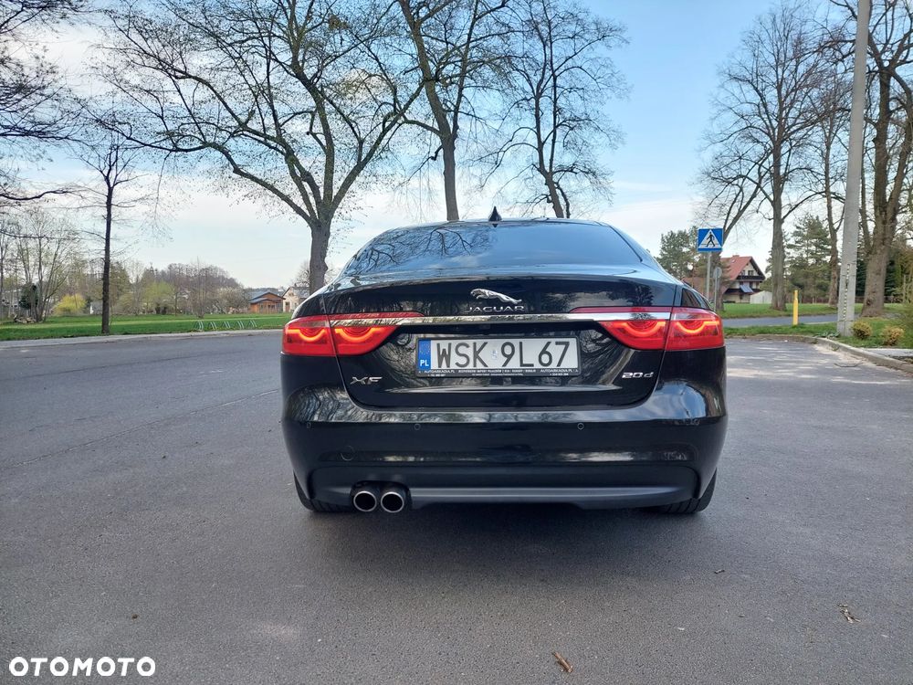 Jaguar XF - 5