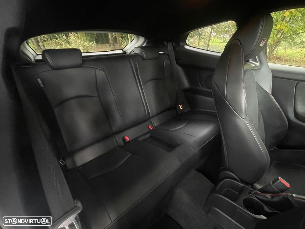 Toyota GR Yaris c/ High-Performance-Pack - 34